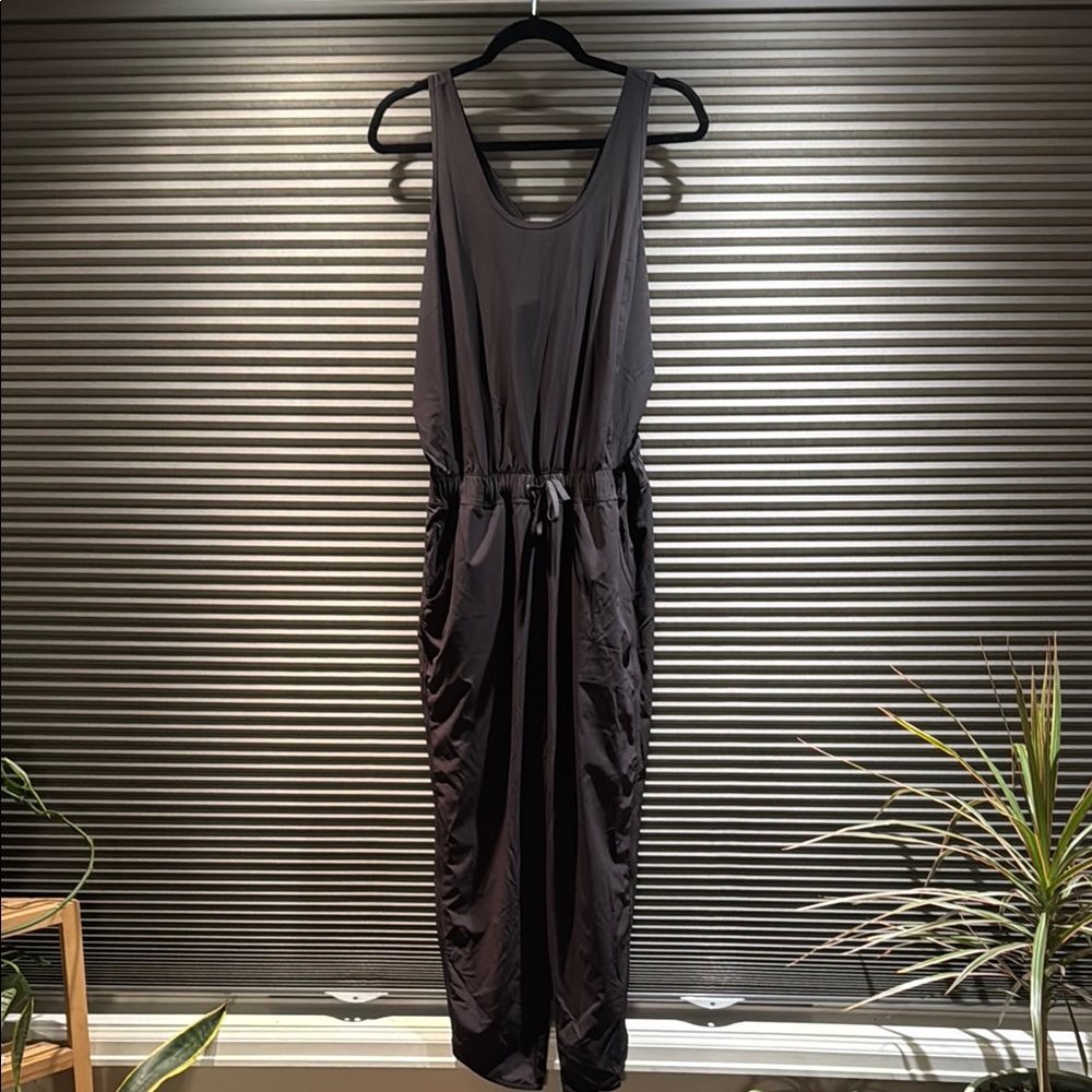 Black Sleeveless Jumpsuit